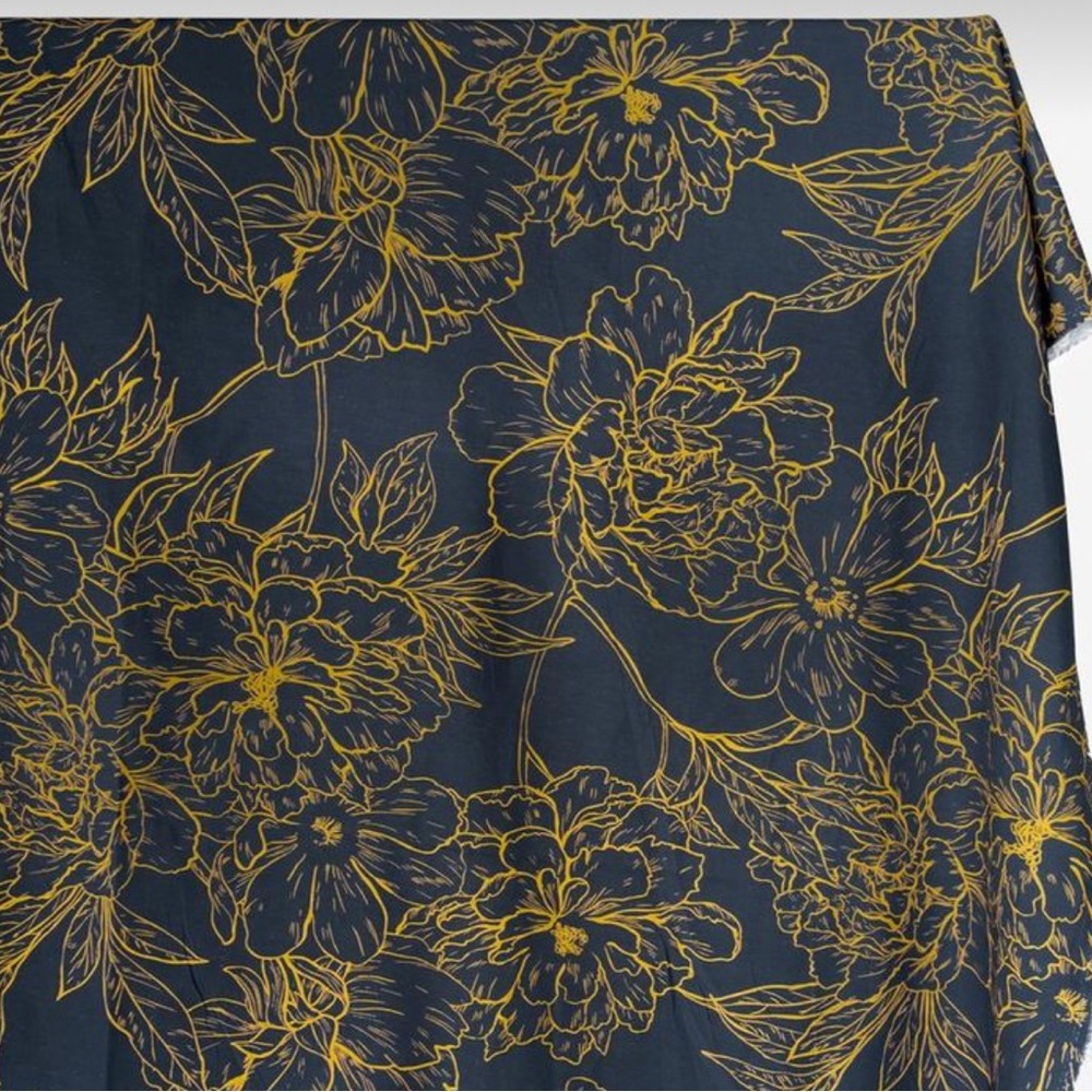 Blackbird Fabrics Floral Outline EcoVero Linen Cotton Fabric 1m